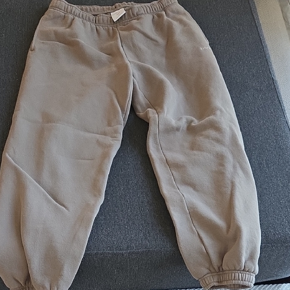 Aritzia Gray Sweatpants